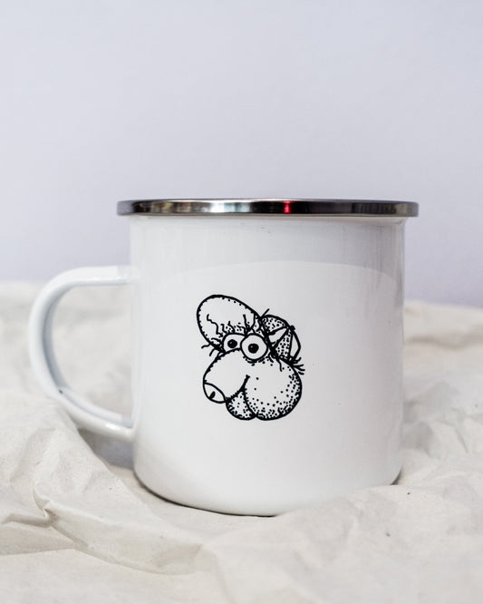 Emaille-Tasse mit frechem Motiv