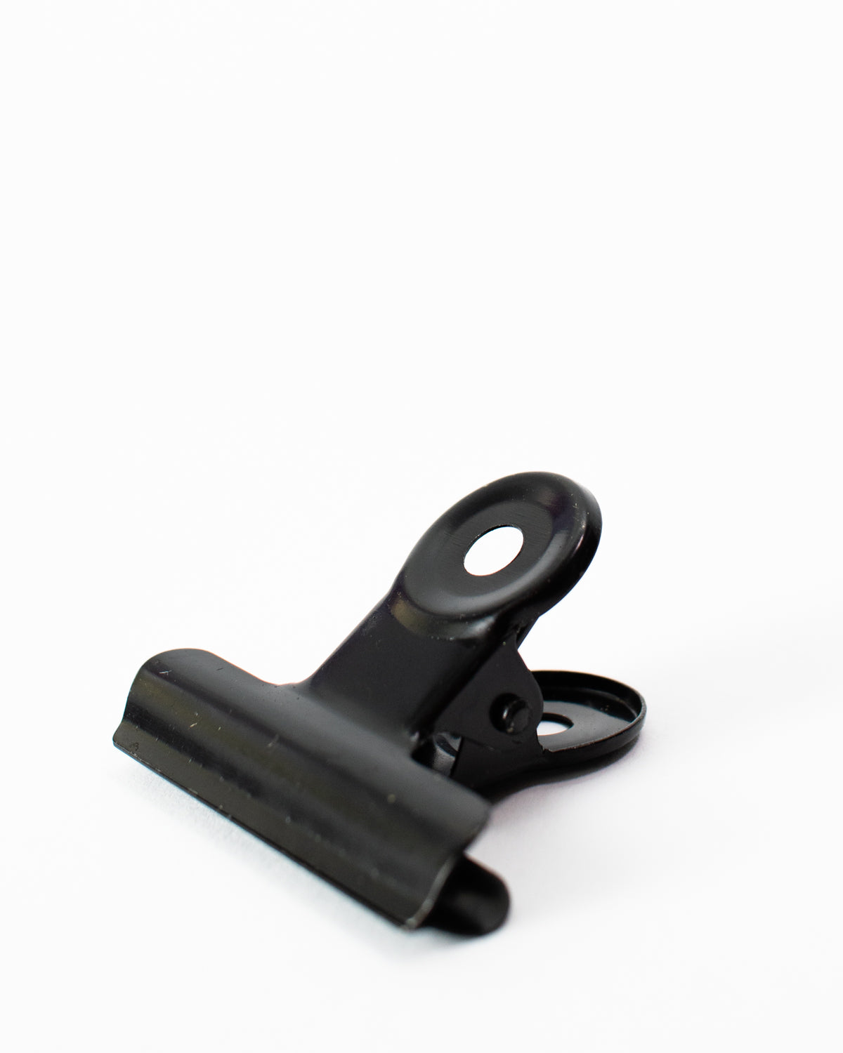 Metallklammer mit Aufhängeloch - Schwarz
