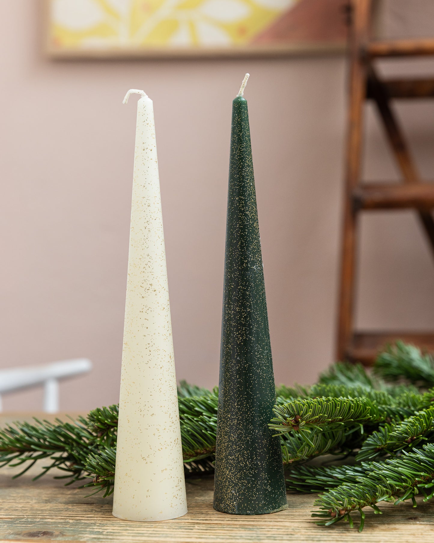 Kegel-Kerze mit Glitzer - grün