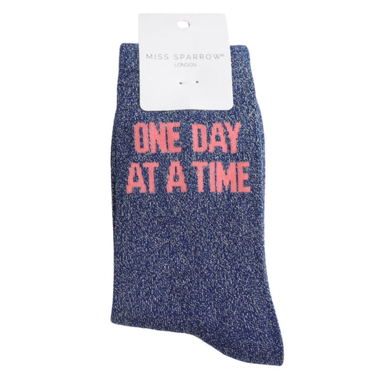 Glitter Statement Socken „One Day At A Time"