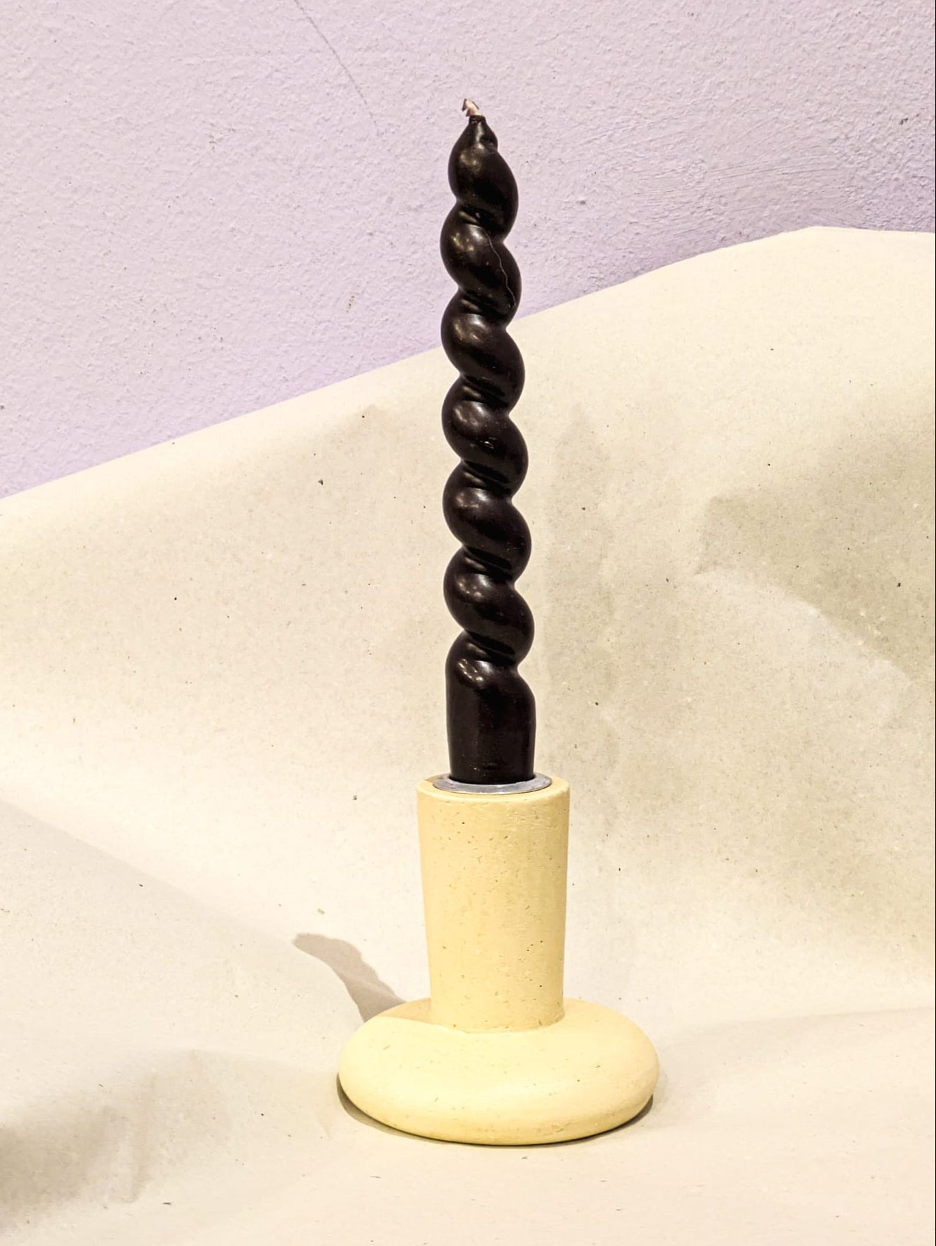 Gelber Kerzenhalter aus Stein - Stonerazzo